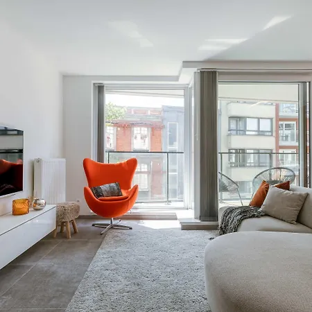 Huswell - Modern With Sunny Terrace In Apartamento *