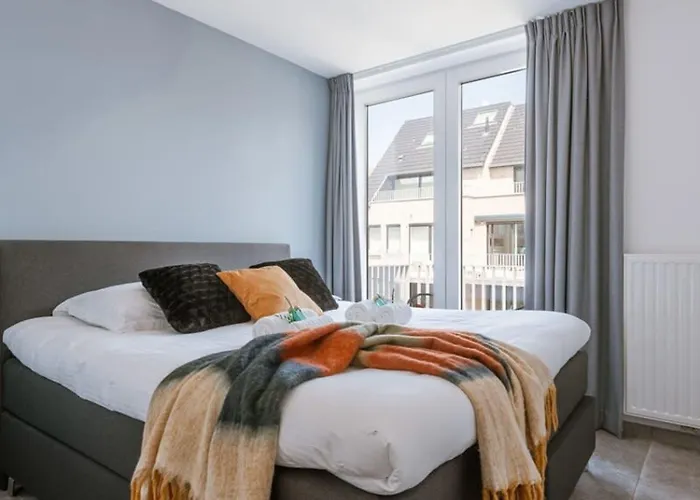 Huswell - Modern With Sunny Terrace In Apartment