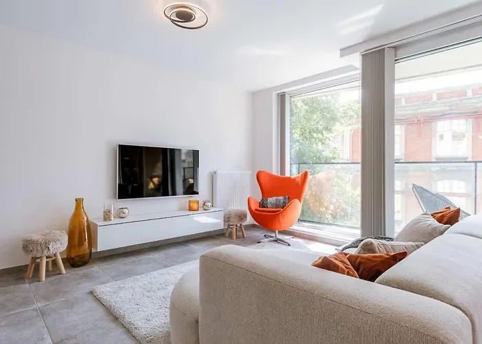 Huswell - Modern With Sunny Terrace In Apartment *