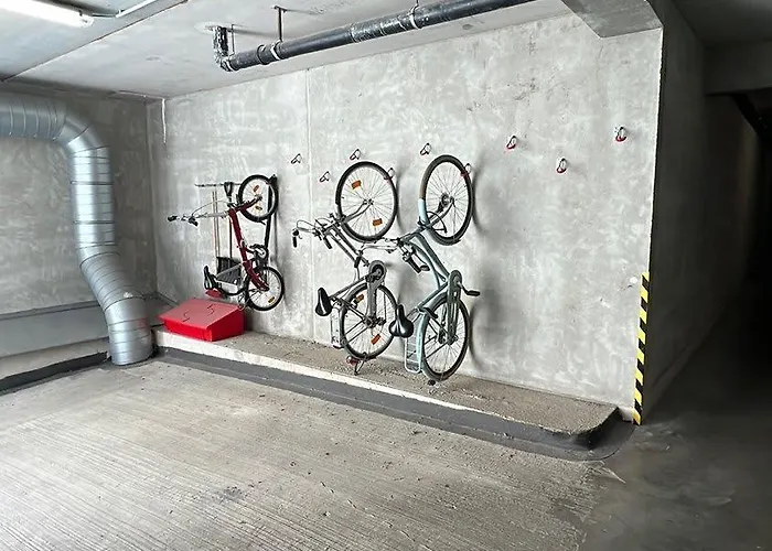 Huswell - Modern With Sunny Terrace In Apartment *